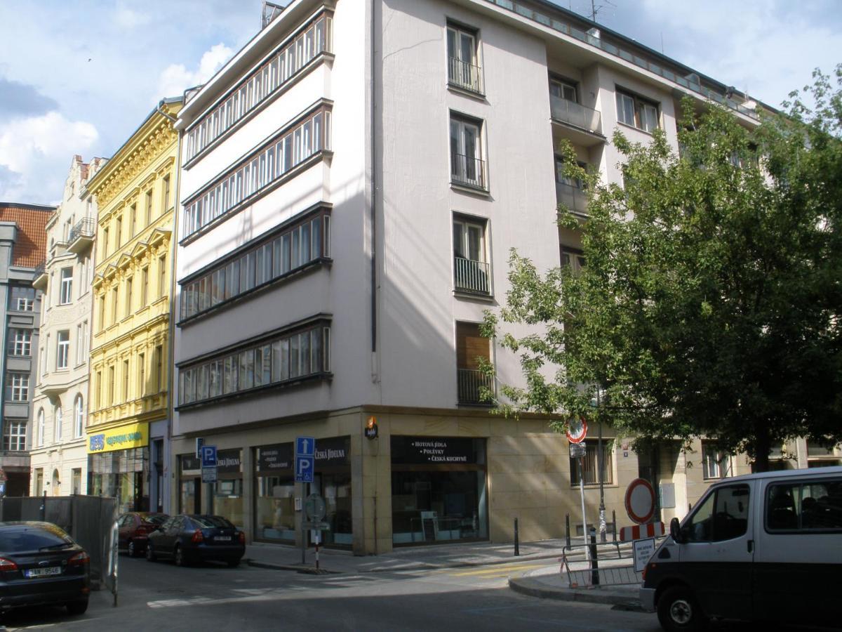 Apartments Tronicek Prag Eksteriør billede