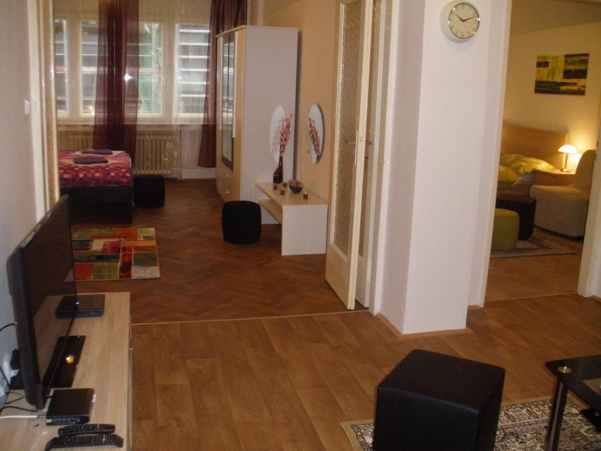 Apartments Tronicek Prag Eksteriør billede